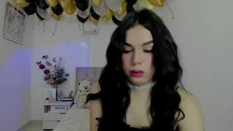 Snapshot of linda_zaam8386 chatting on 02-03-25, 03:17 online show from 02-03-25, 03:17