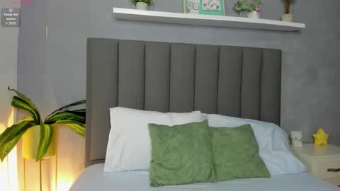 L I N D A online show from 11-27-25, 02:35