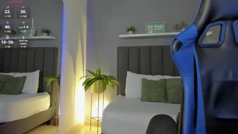 L I N D A online show from 11-28-25, 02:25