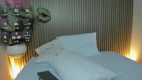 L I N D A online show from 01-10-26, 09:16