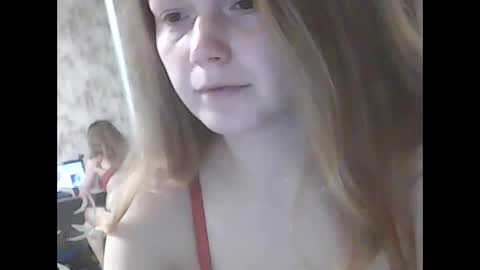 Snapshot of lindaahskys chatting on 10-17-25, 11:57 LindaAhSkys online show from 10-17-25, 11:57