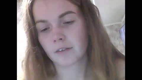 Snapshot of lindaahskys chatting on 10-19-25, 07:36 LindaAhSkys online show from 10-19-25, 07:36