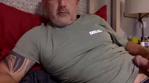 Snapshot of lindin89 chatting on 11-17-25, 06:19 lindin89 online show from 11-17-25, 06:19