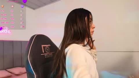 Snapshot of lindsay_tay chatting on 02-18-26, 03:13 Linda online show from 02-18-26, 03:13