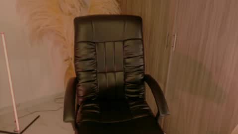 Lindsey Moss online show from 03-10-26, 12:15