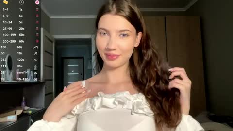 Linda online show from 04-19-26, 01:10