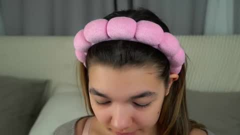 Kate online show from 10-22-25, 11:32