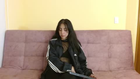 ling ling24 online show from 02-01-25, 09:43