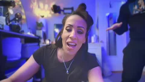 linuxgirlsudosu online show from 02-04-25, 05:10