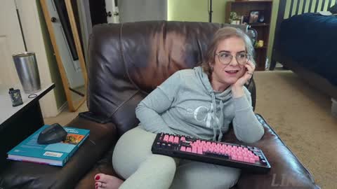 Linzy19 online show from 01-06-25, 07:45