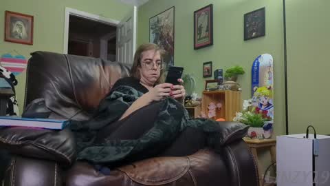 Linzy19 online show from 01-18-25, 02:14