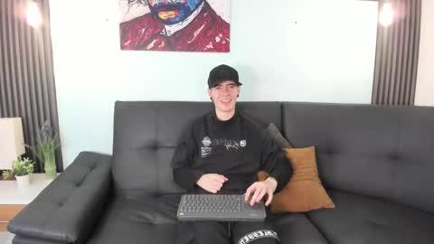 Snapshot of lio_____ chatting on 02-15-26, 07:51 Lio online show from 02-15-26, 07:51