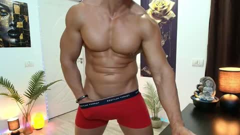 Snapshot of lionbanx chatting on 05-17-26, 06:26 Leo online show from 05-17-26, 06:26