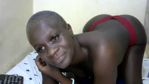 Snapshot of lioness_2 chatting on 06-12-26, 11:25 lioness online show from 06-12-26, 11:25