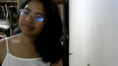 Snapshot of liora_selenex chatting on 06-12-26, 04:55 Liora selenex online show from 06-12-26, 04:55