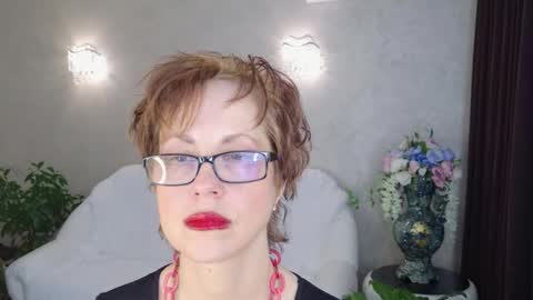 Liora Weiss online show from 03-06-26, 06:32