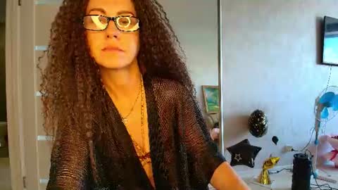 Snapshot of lioraweiss chatting on 06-16-26, 09:23 Liora Weiss online show from 06-16-26, 09:23