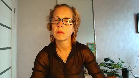 Snapshot of lioraweiss chatting on 07-14-26, 12:22 Liora Weiss online show from 07-14-26, 12:22