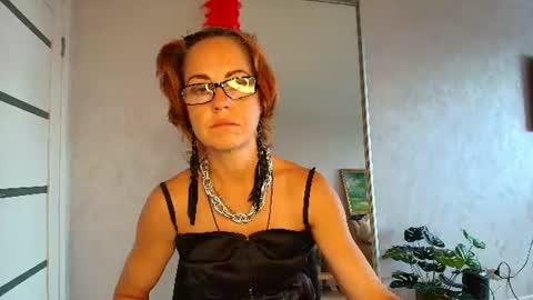 Snapshot of lioraweiss chatting on 07-17-26, 08:32 Liora Weiss online show from 07-17-26, 08:32