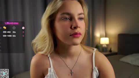 Snapshot of lipswithsmileonthem chatting on 01-13-25, 12:09 Amelia online show from 01-13-25, 12:09