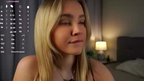 Snapshot of lipswithsmileonthem chatting on 02-16-25, 01:14 Amelia online show from 02-16-25, 01:14