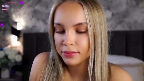 Snapshot of lipswithsmileonthem chatting on 04-26-26, 01:03 Amelia online show from 04-26-26, 01:03