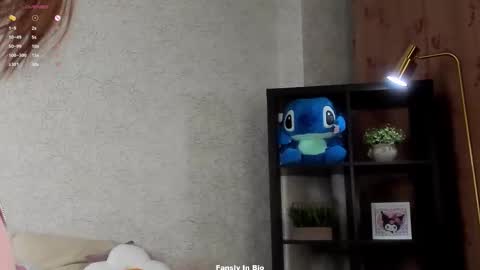 Lina online show from 01-14-26, 01:33