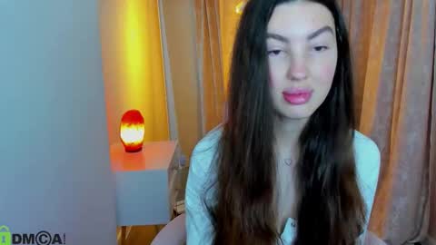 Lira revery online show from 12-01-25, 11:54