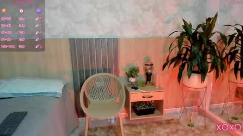 Snapshot of liriasweetie chatting on 04-14-26, 01:17 liria online show from 04-14-26, 01:17