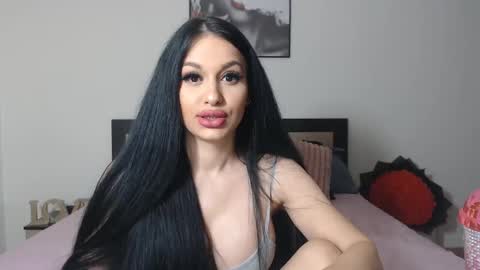 Snapshot of lisa104739 chatting on 12-20-24, 01:14 Lisa online show from 12-20-24, 01:14