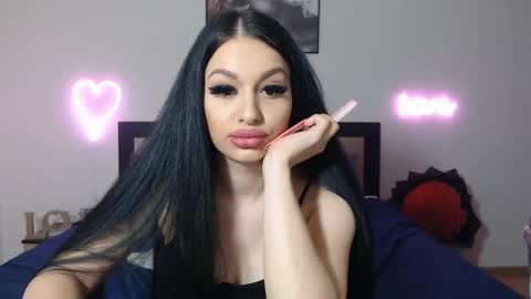 Snapshot of lisa104739 chatting on 01-15-25, 12:51 Lisa online show from 01-15-25, 12:51