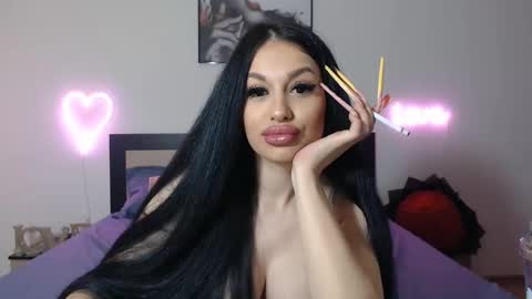 Snapshot of lisa104739 chatting on 02-05-25, 01:47 Lisa online show from 02-05-25, 01:47