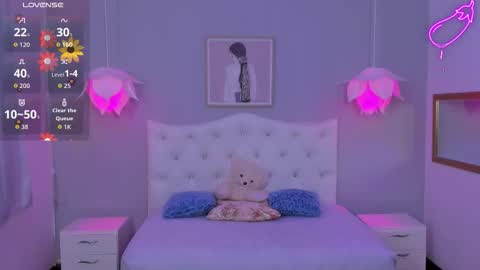 Lisa online show from 09-29-25, 05:51