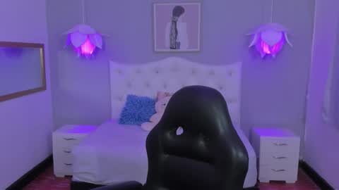 Lisa online show from 11-12-25, 11:43