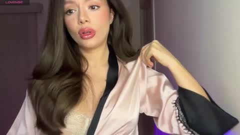 Snapshot of lisa_graham chatting on 02-11-26, 04:39 lisa_graham online show from 02-11-26, 04:39