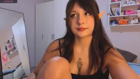 Lisa online show from 10-23-25, 08:51