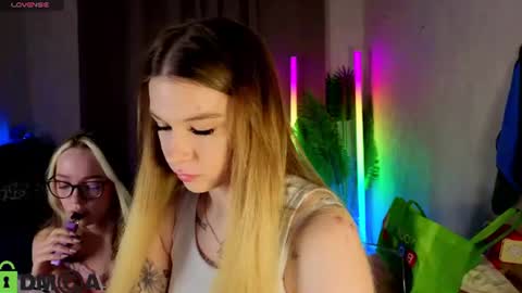 Snapshot of lisa_rabbit chatting on 06-15-26, 01:08 lisa_rabbit online show from 06-15-26, 01:08