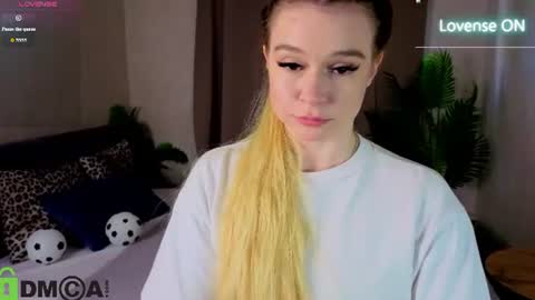 Snapshot of lisa_rabbit chatting on 07-14-26, 04:50 lisa_rabbit online show from 07-14-26, 04:50