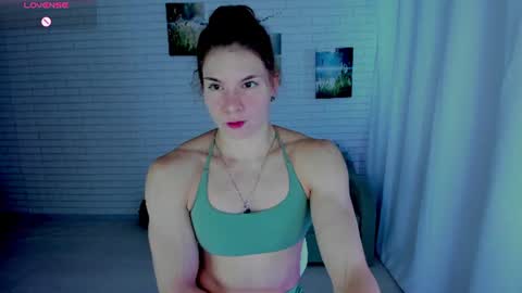 Snapshot of lisa_ree_ chatting on 07-26-26, 04:09 lisa online show from 07-26-26, 04:09