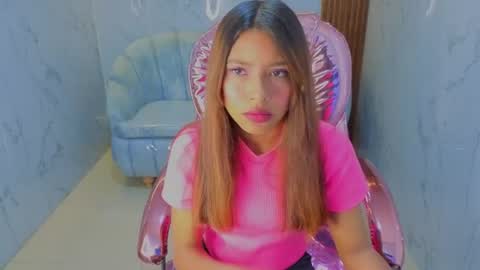 Snapshot of lisa_s1 chatting on 06-16-26, 08:22 Liz online show from 06-16-26, 08:22