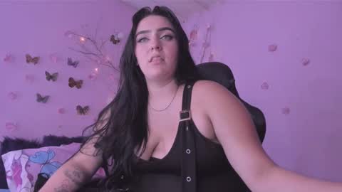 Snapshot of lisa_tennor chatting on 01-13-25, 07:21 Alisha Tennor online show from 01-13-25, 07:21