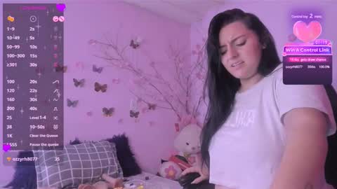 Snapshot of lisa_tennor chatting on 02-16-25, 03:27 Alisha Tennor online show from 02-16-25, 03:27