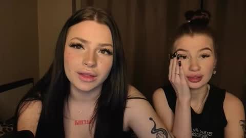 Lisa and Den online show from 12-21-25, 03:19