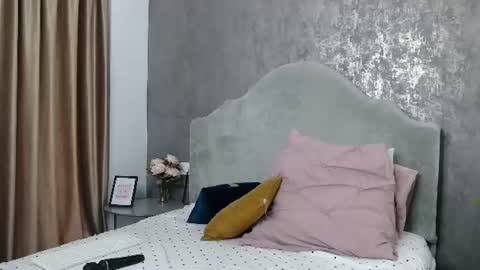 Snapshot of lisacroft chatting on 06-14-26, 05:53 lisacroft online show from 06-14-26, 05:53