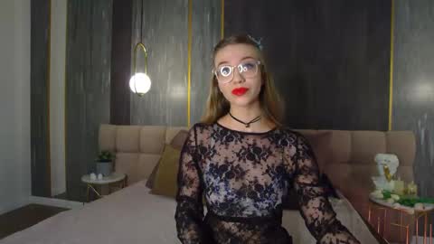 Snapshot of lisafalse chatting on 02-03-26, 06:11 Lisa online show from 02-03-26, 06:11