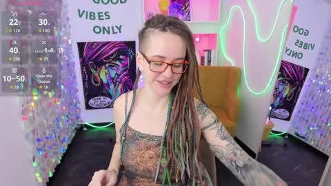 Lisa online show from 04-14-26, 05:24