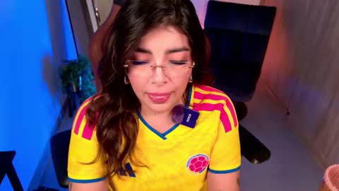 Snapshot of lisamonroex chatting on 06-17-26, 10:17 L I S A online show from 06-17-26, 10:17