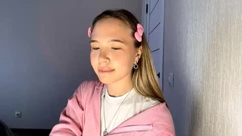 Snapshot of lisandrasteed chatting on 03-16-26, 07:01 lisandrasteed online show from 03-16-26, 07:01