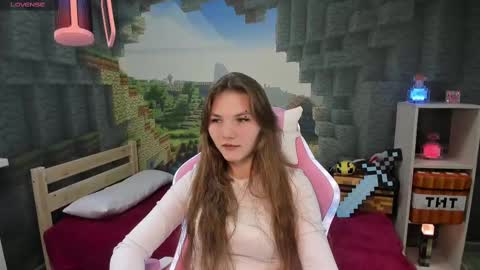 Lisa online show from 02-08-25, 05:08