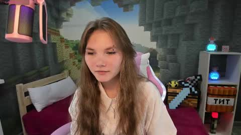 Lisa online show from 02-09-25, 08:24